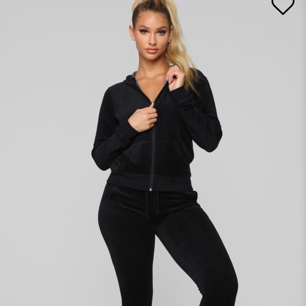 Velour lounge set- Black in size Small